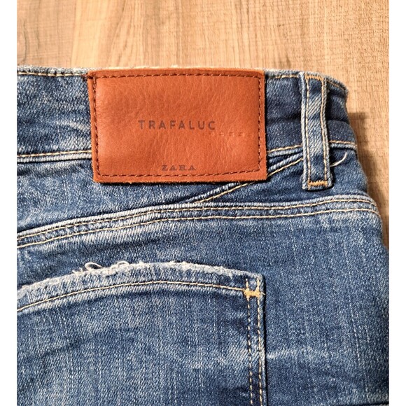 Zara Women's Blue Denim Shorts Medium Wash Distressed Frayed Size 4 - Picture 5 of 12